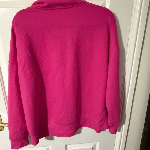 2/$35 Stars Above Fuchsia Quilted Pullover Sweatshirt Shorts PJ Set sz XL - Picture 3 of 10